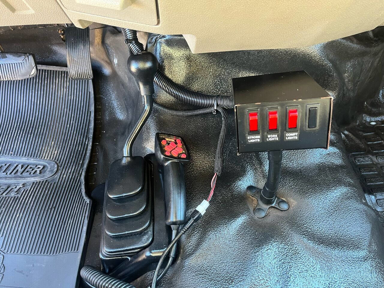 Used 2008 Ford F350 XLT image 12