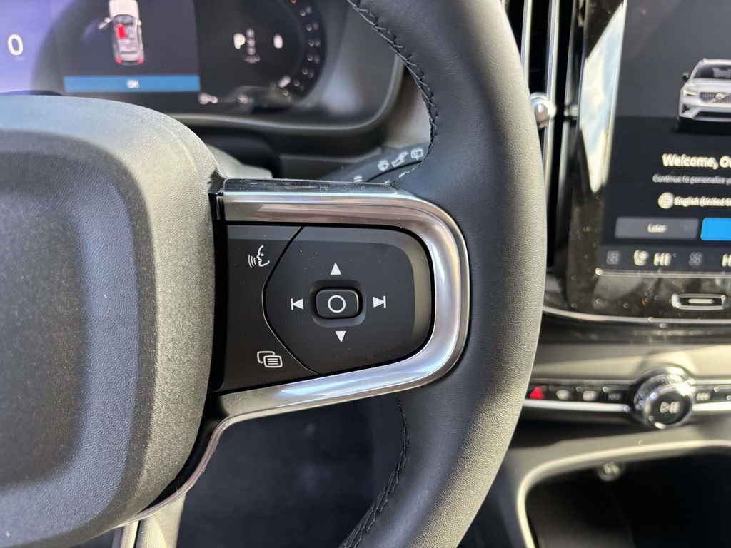 New 2026 Volvo XC40 B5 Plus w/ Protection Package Premier image 18