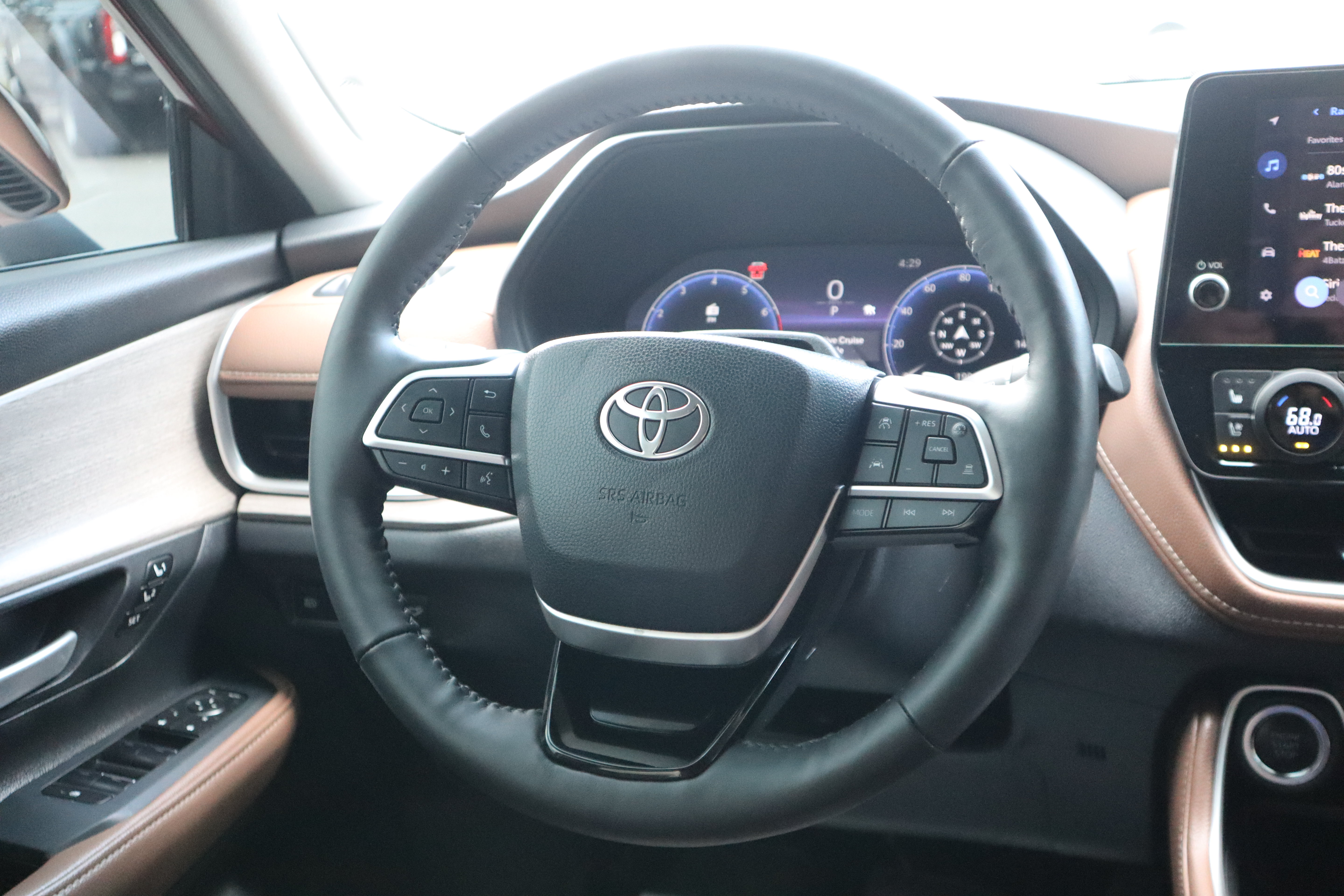 Used 2026 Toyota Grand Highlander AWD image 14