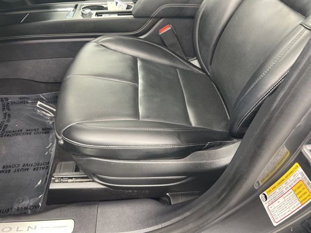 Certified 2023 Lincoln Corsair AWD w/ Equipment Group 101A image 14