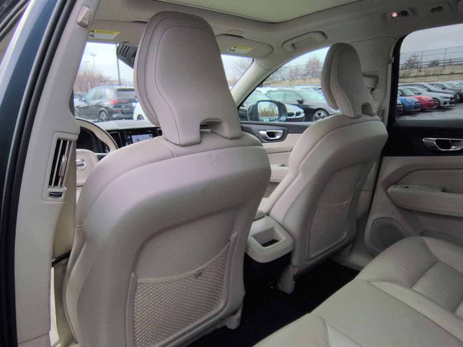 Used 2020 Volvo XC60 T5 Momentum image 18