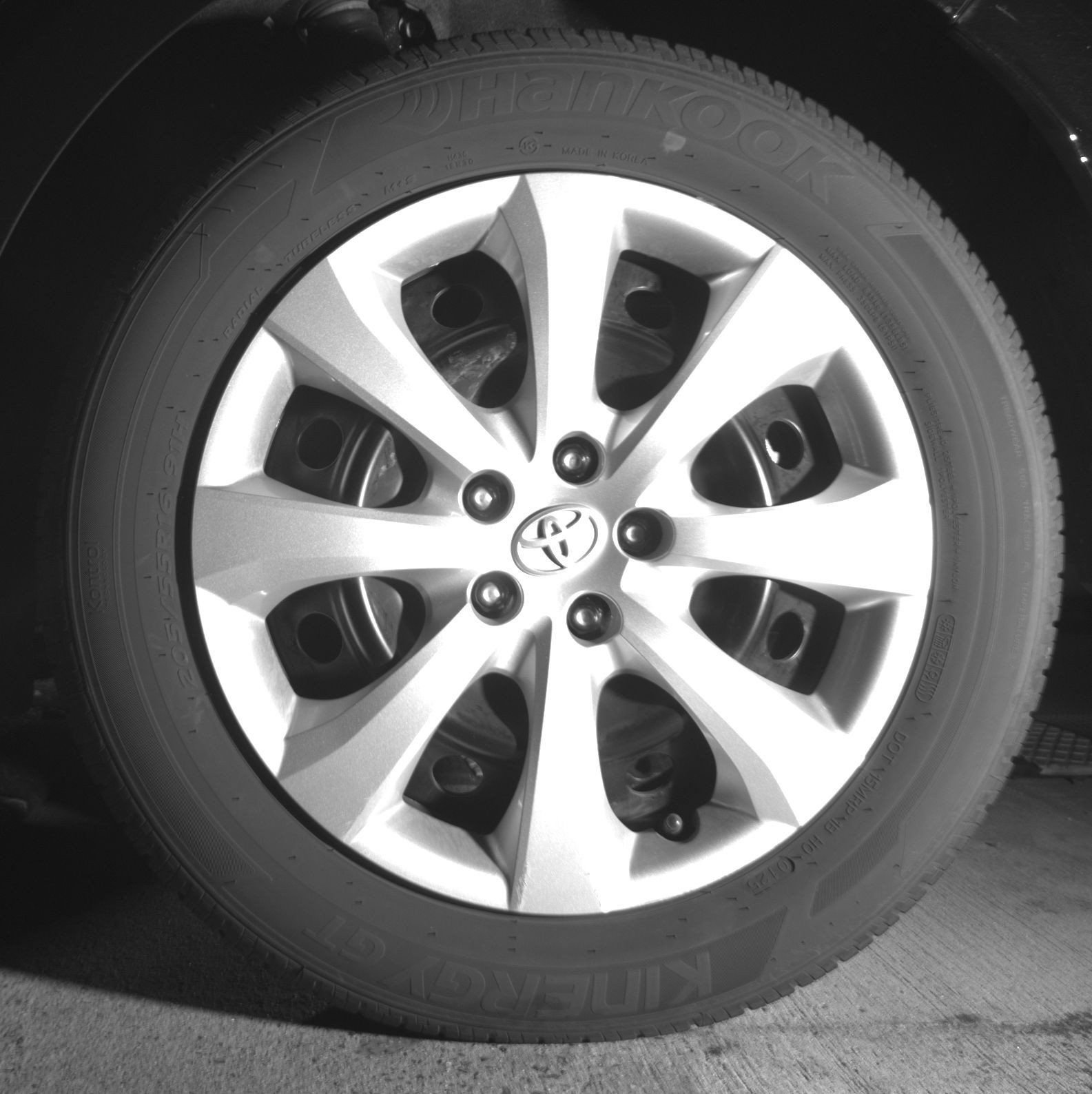 Used 2025 Toyota Corolla LE FWD image 17