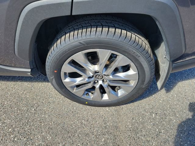 Used 2024 Toyota RAV4 XLE Premium FWD image 6