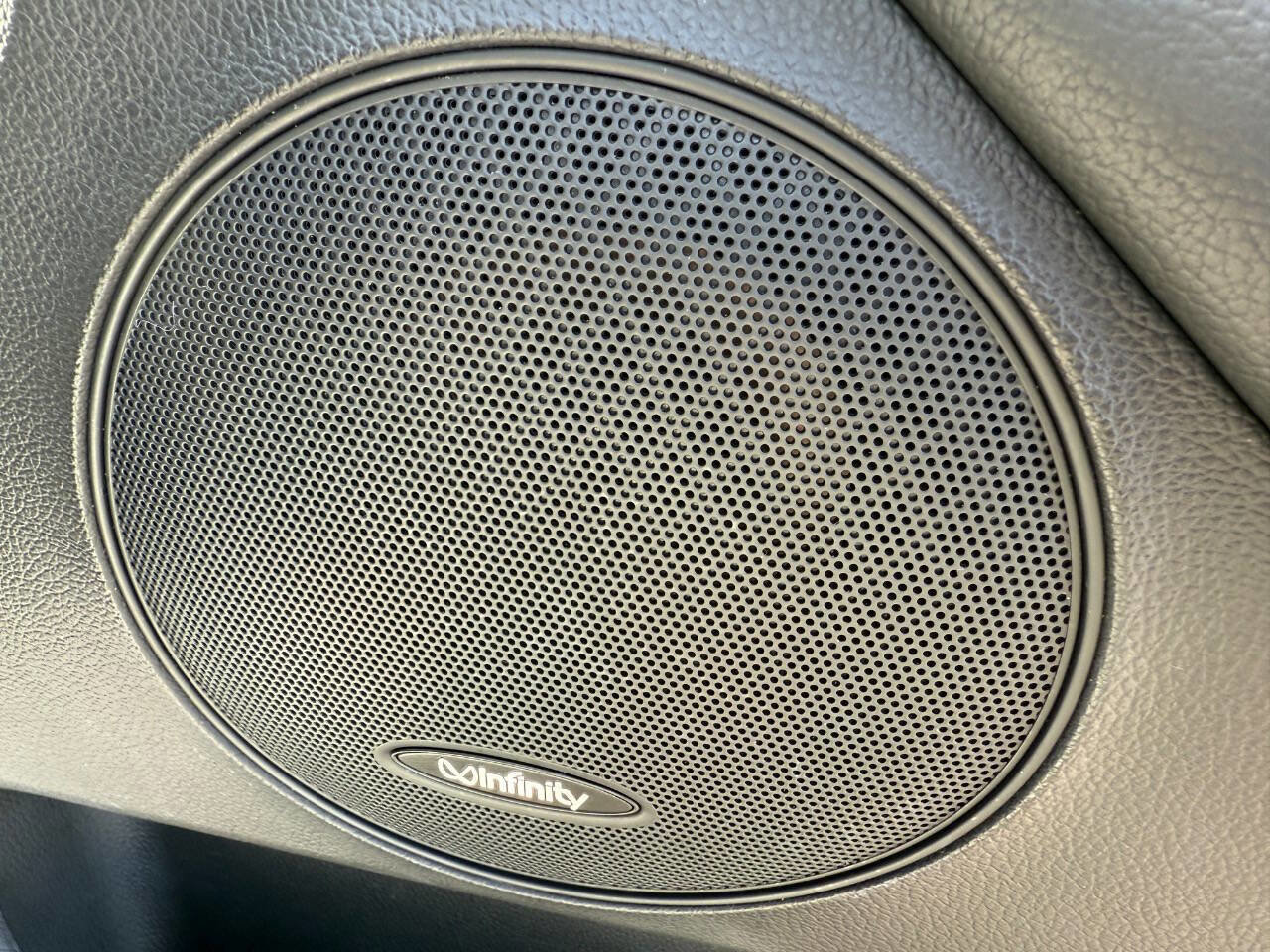 Used 2015 Kia Cadenza Premium image 13