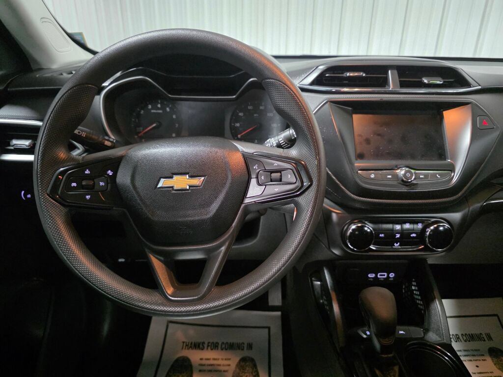 Used 2021 Chevrolet TrailBlazer LS FWD image 8