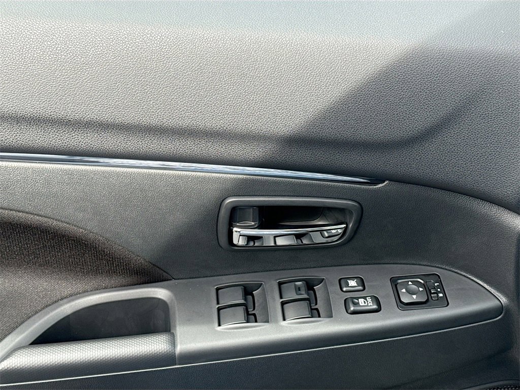 New 2026 Mitsubishi Outlander Sport LE image 17