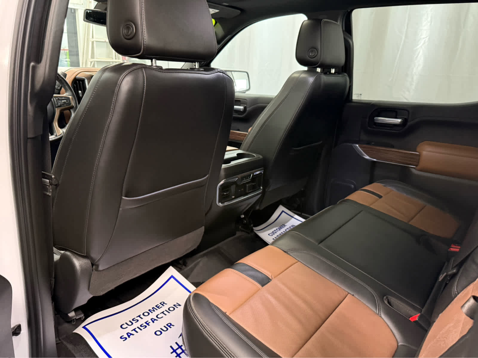 Used 2020 Chevrolet Silverado 1500 High Country w/ LPO, Dark Essentials Package image 22