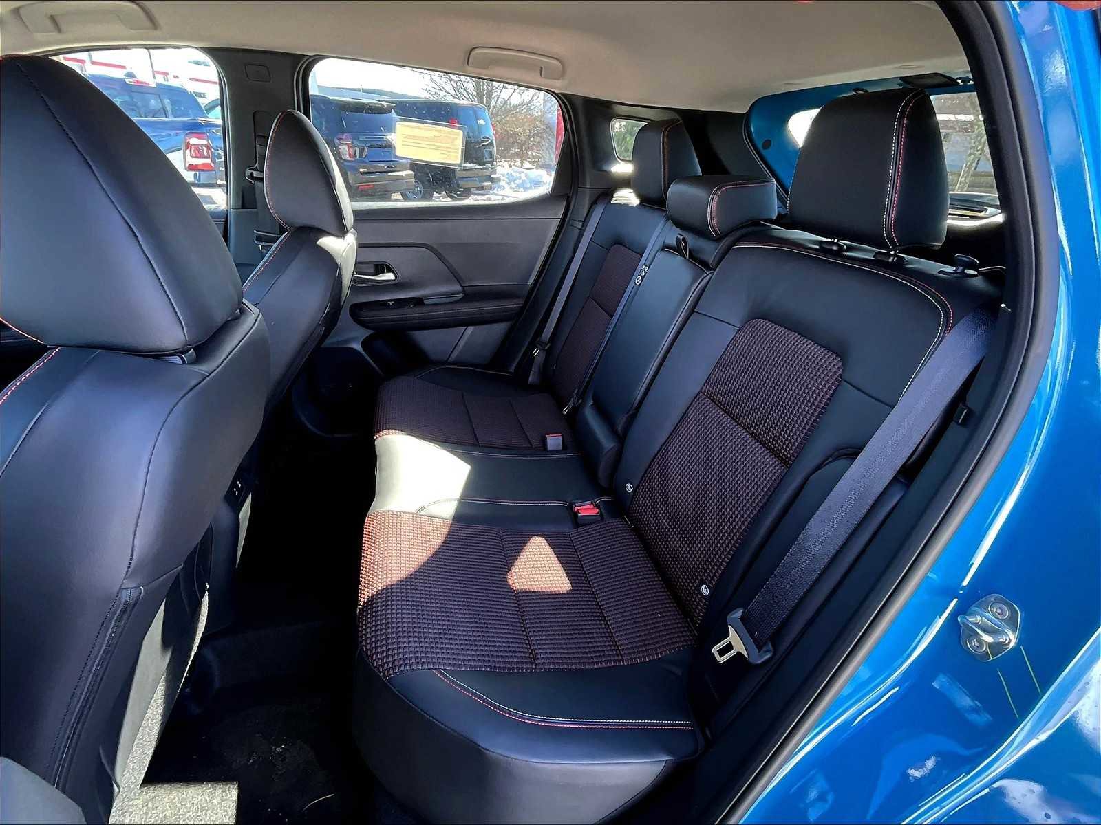 New 2025 Nissan Kicks SR w/ Illumination Package image 15