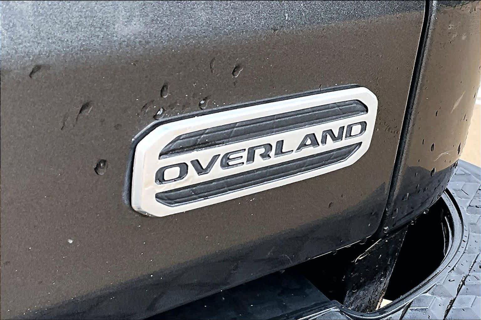 Used 2021 Jeep Gladiator Overland AWD/4WD image 10