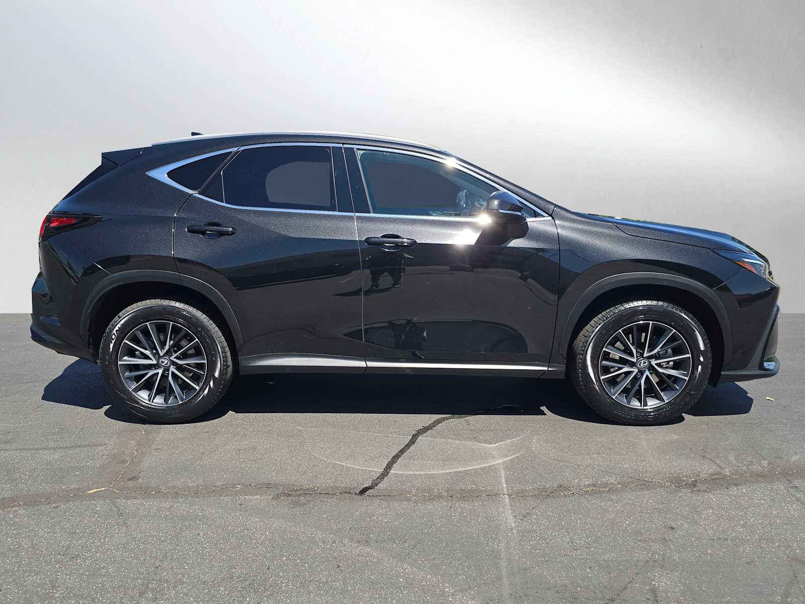 Used 2024 Lexus NX 350 AWD w/ Premium Package image 8
