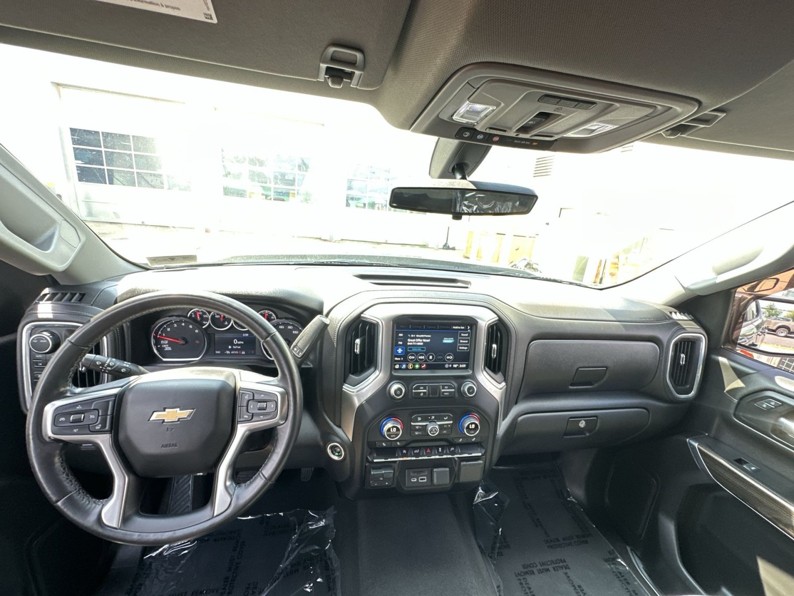 Used 2021 Chevrolet Silverado 1500 LT w/ Convenience Package II AWD/4WD image 31