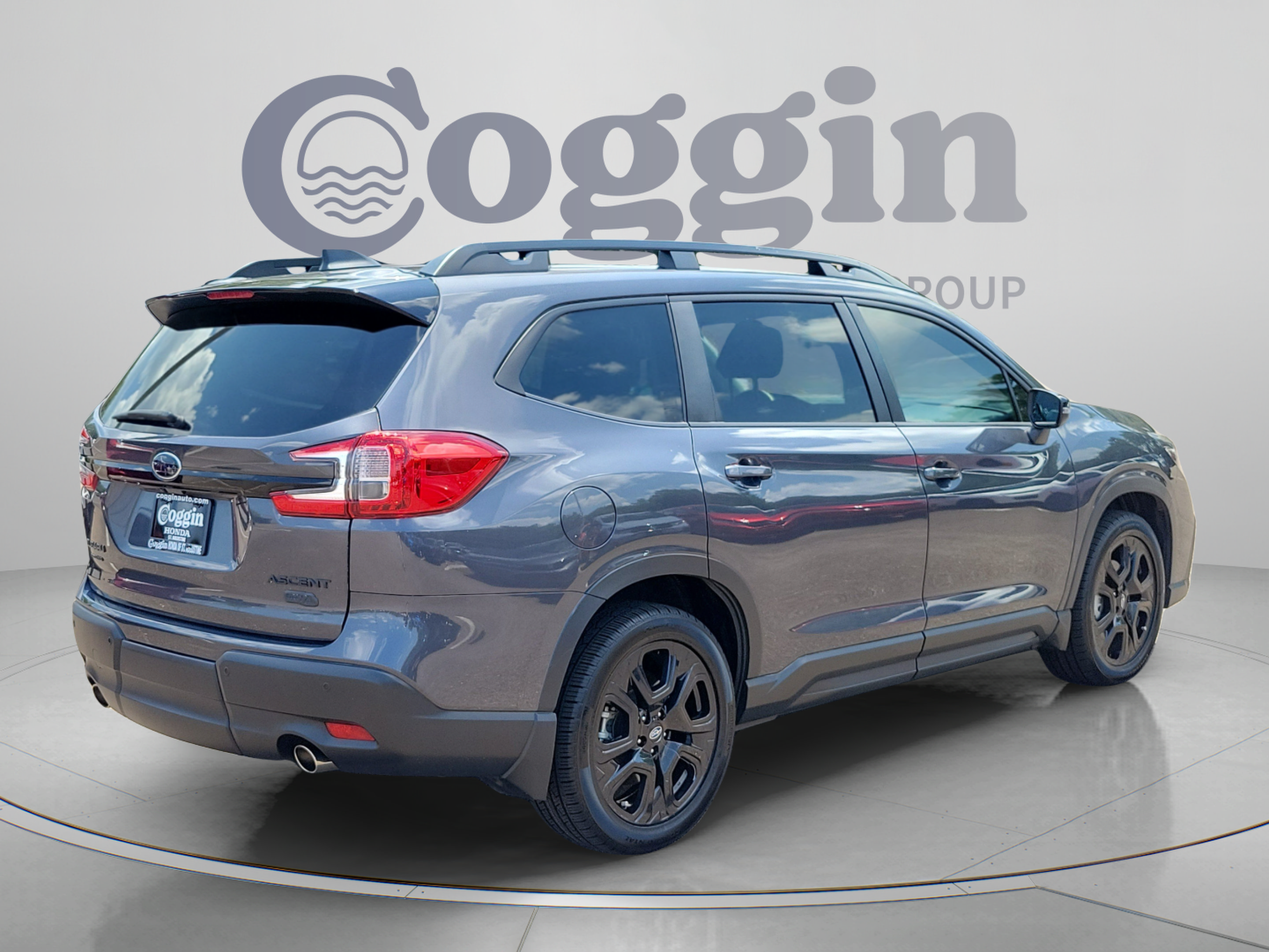 Used 2023 Subaru Ascent Onyx Edition AWD/4WD image 5