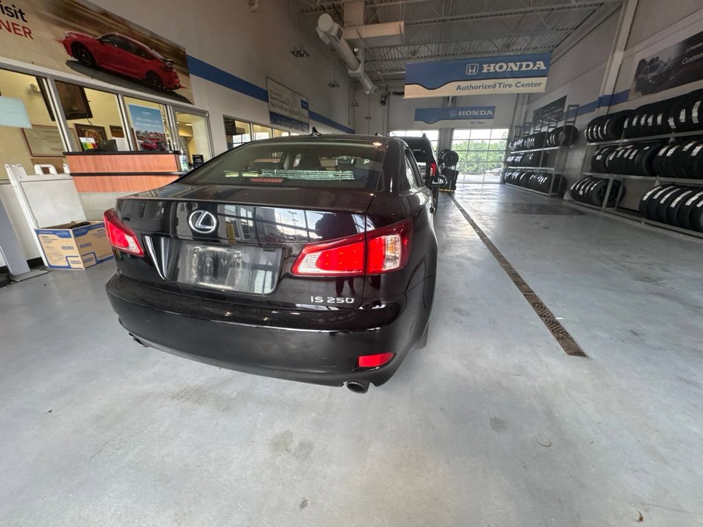 Used 2013 Lexus IS 250 RWD image 9