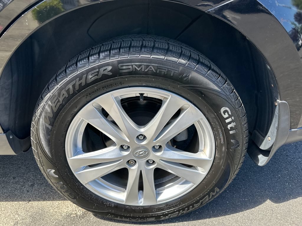Used 2011 Hyundai Santa Fe Limited FWD image 27