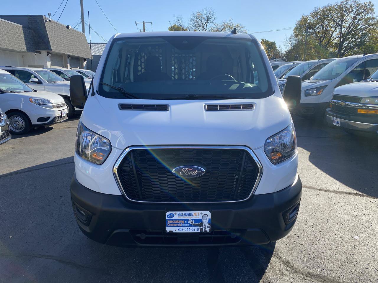 Used 2025 Ford Transit 250 Low Roof w/ Exterior Upgrade Package RWD image 2