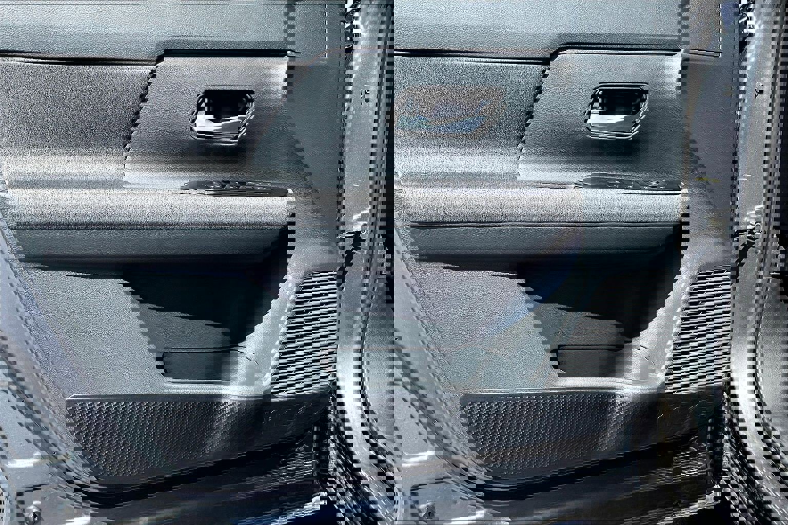 Used 2025 Nissan Kicks SV w/ SV Premium Package image 19