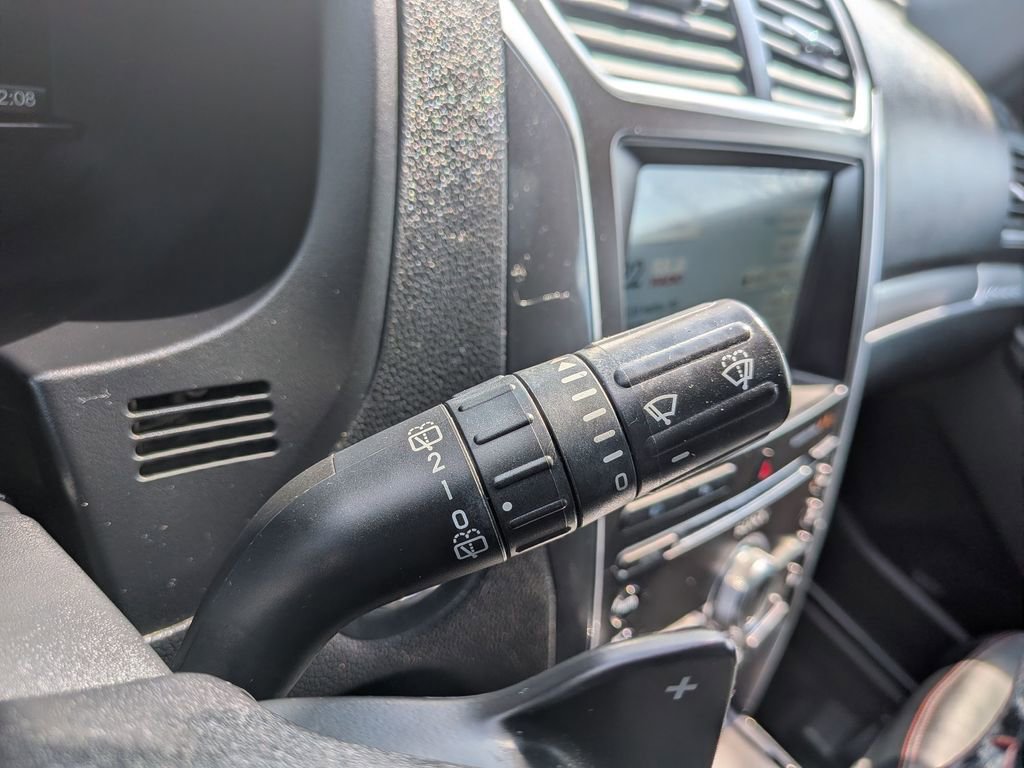 Used 2017 Ford Explorer Sport w/ Equipment Group 401A AWD/4WD image 22