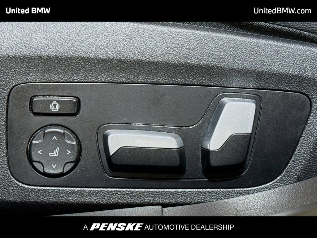 Used 2021 BMW 330i Sedan w/ Convenience Package RWD image 4