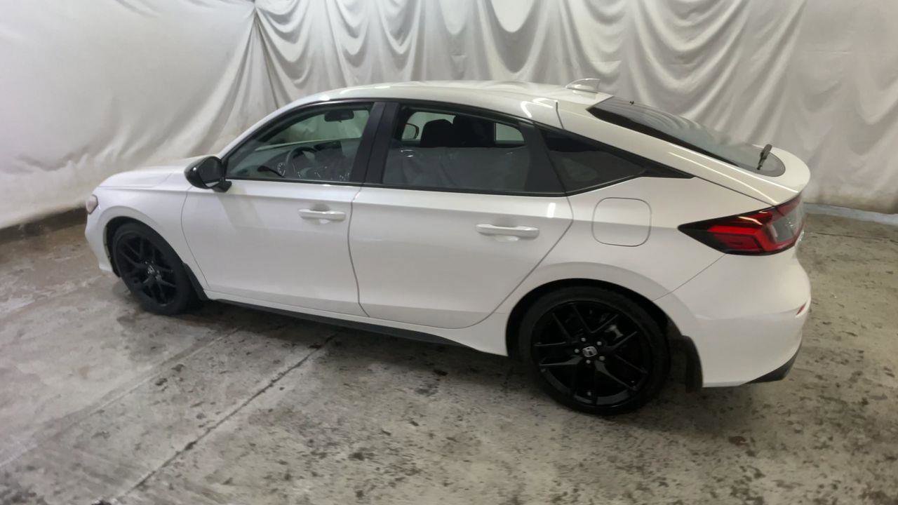 Used 2025 Honda Civic Sport image 6