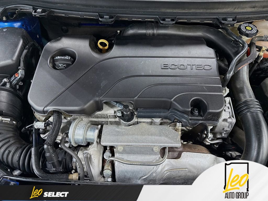Used 2019 Chevrolet Cruze Premier w/ Sun And Sound Package FWD image 28