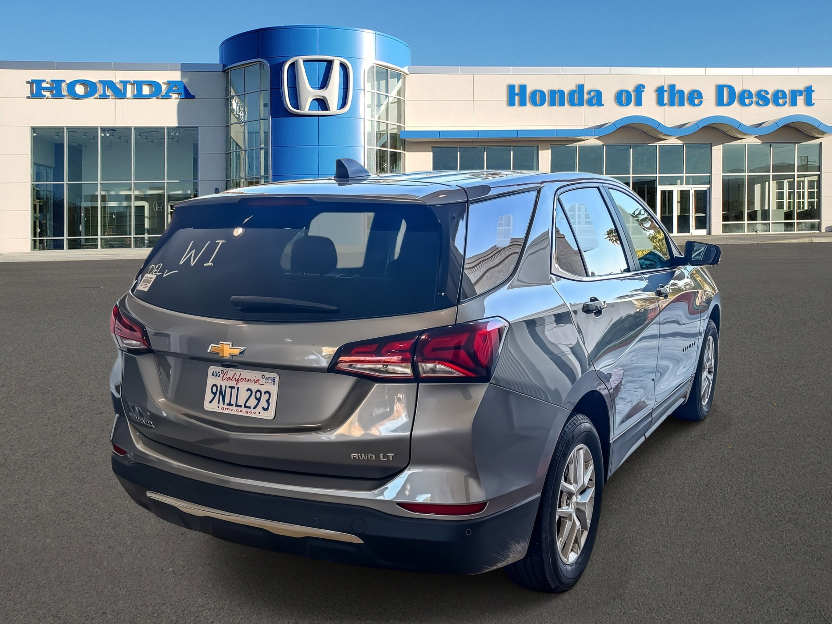 Used 2024 Chevrolet Equinox LT image 7