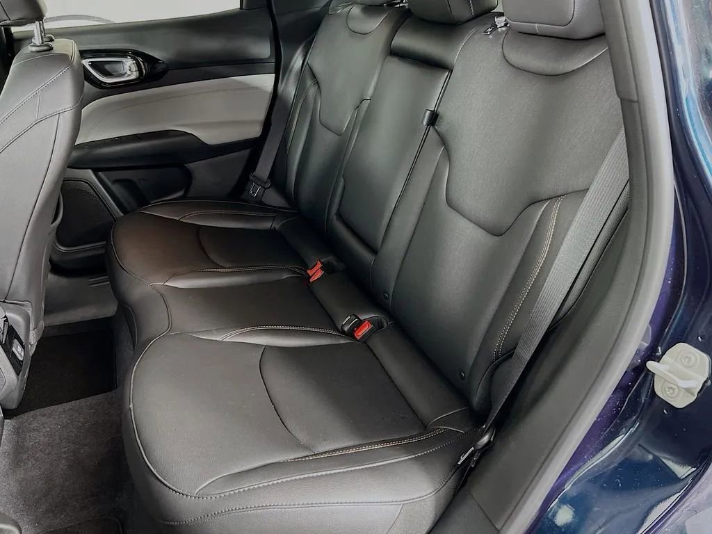 Used 2024 Jeep Compass Limited image 24