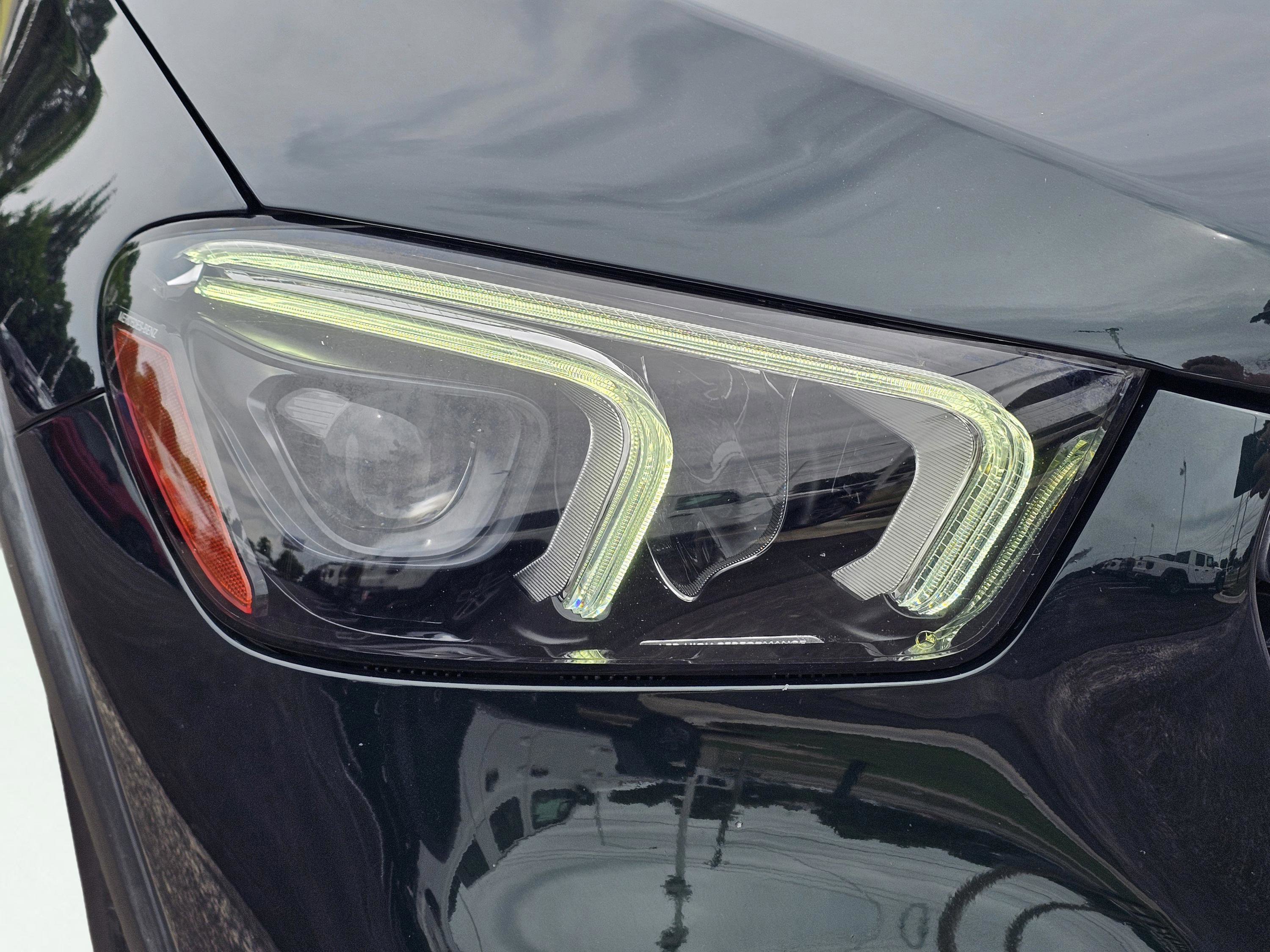 Used 2021 Mercedes-Benz GLE 350 w/ Premium Package image 4