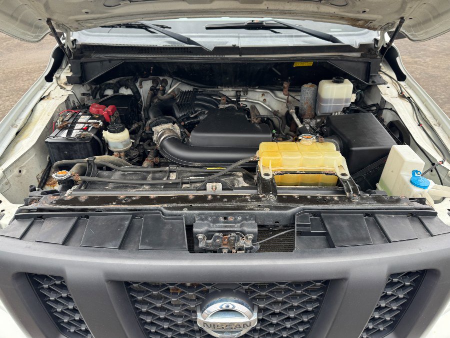 Used 2015 Nissan NV 2500 S image 21