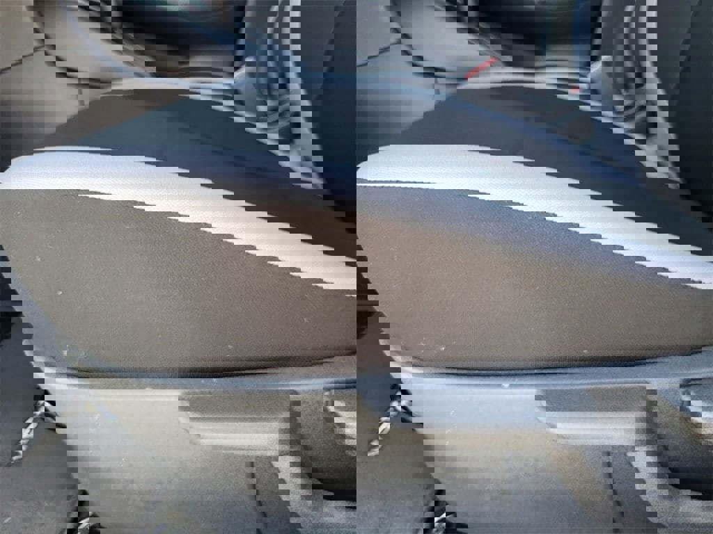 Used 2025 Nissan Versa S image 16