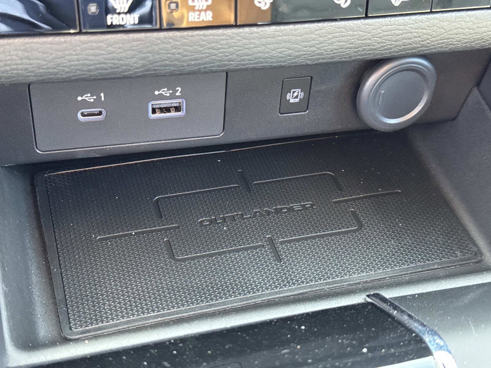 New 2025 Mitsubishi Outlander 4WD Plug-In Hybrid image 30