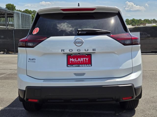 New 2026 Nissan Rogue SV FWD image 4