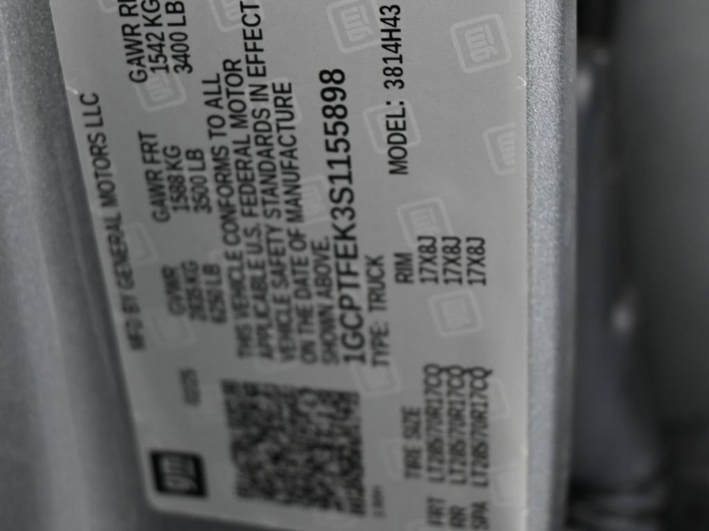 Used 2025 Chevrolet Colorado ZR2 w/ Technology Package AWD/4WD image 18