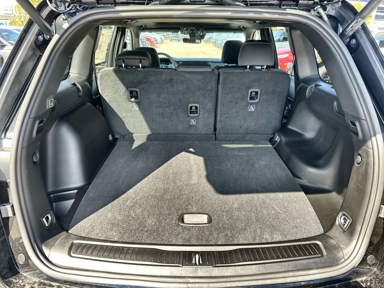 New 2025 Jeep Grand Cherokee Laredo X w/ Luxury Tech Group I image 25