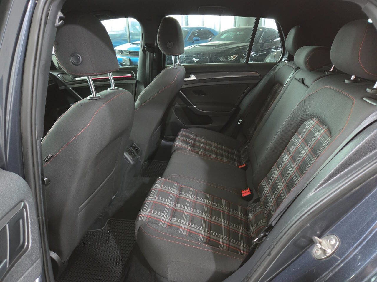 Used 2020 Volkswagen GTI S image 18