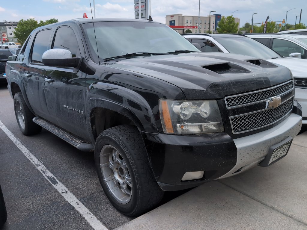 Used 2008 Chevrolet Avalanche LT w/ LT Preferred Equipment Group AWD/4WD image 3