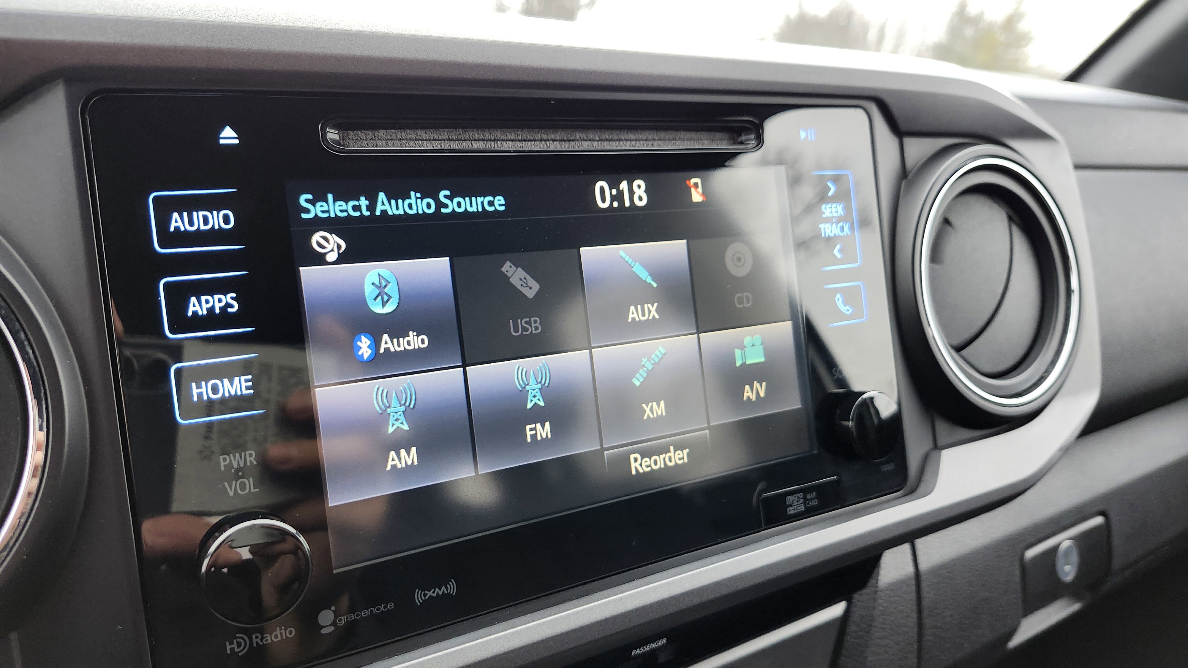 Used 2016 Toyota Tacoma TRD Sport image 4