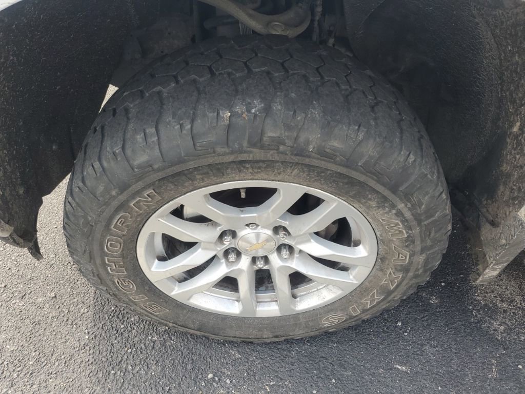 Used 2020 Chevrolet Silverado 1500 LT w/ Trailering Package image 12