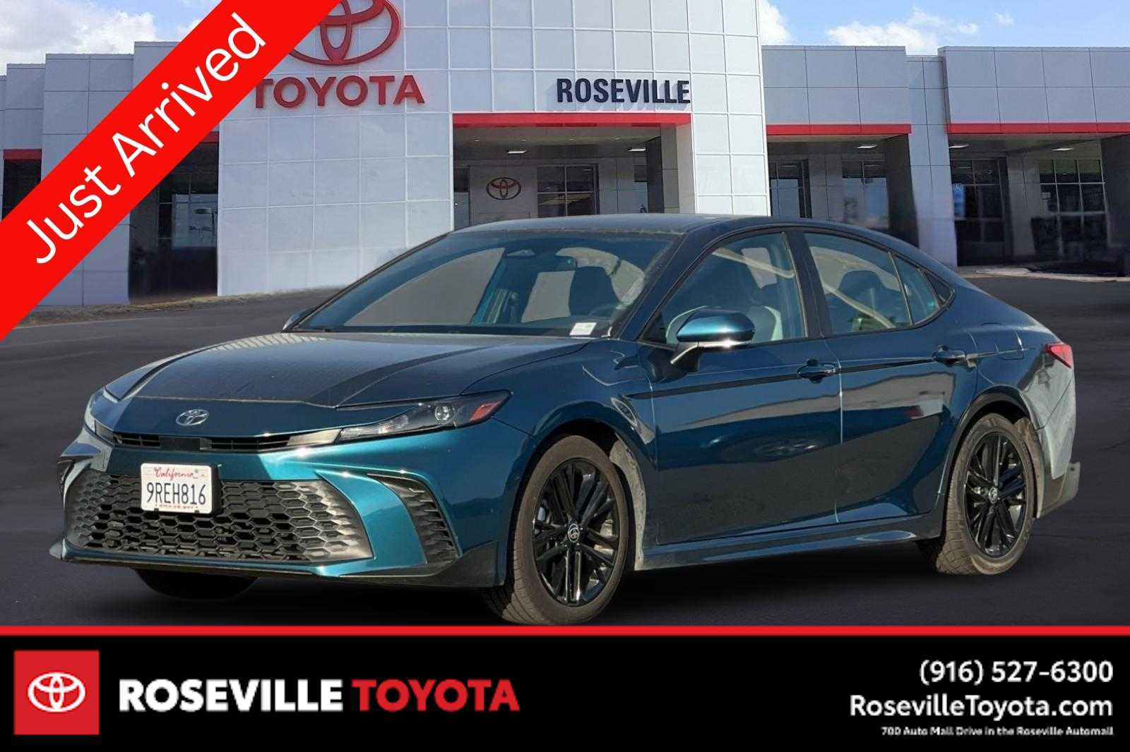 Used 2025 Toyota Camry SE