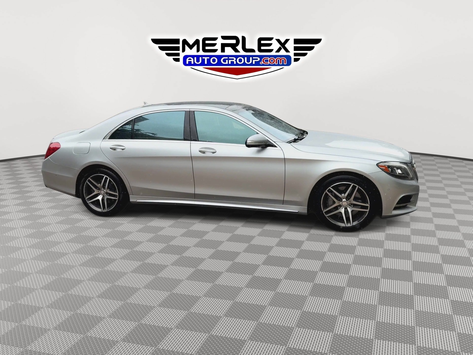 Used 2015 Mercedes-Benz S 550 4MATIC Sedan image 9
