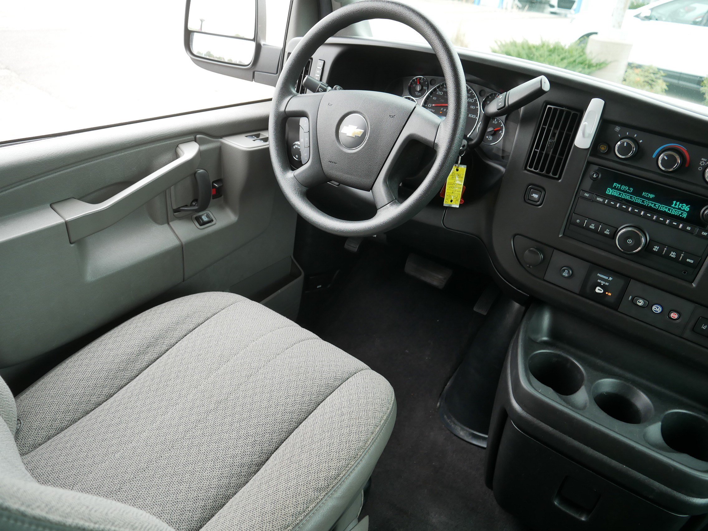 Used 2019 Chevrolet Express 3500 LT w/ LT Preferred Equipment Group RWD image 9