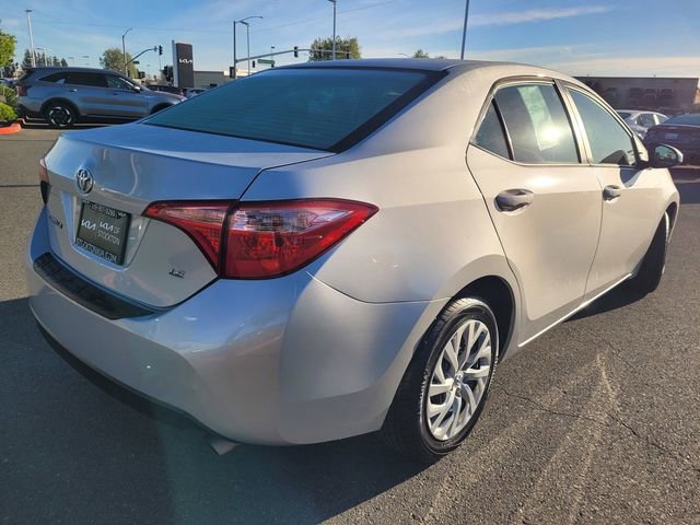 Used 2019 Toyota Corolla LE image 4