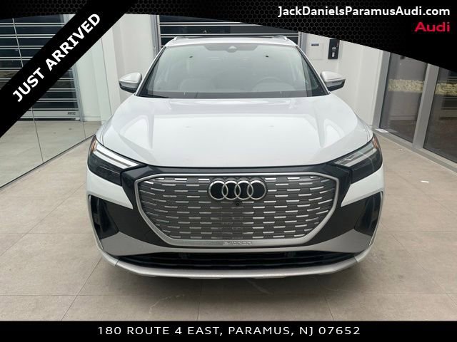 New 2026 Audi Q4 e-tron Premium w/ Convenience Package image 2