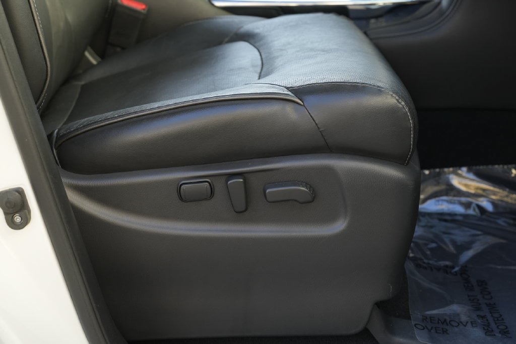 Used 2019 INFINITI QX80 Luxe AWD/4WD image 34