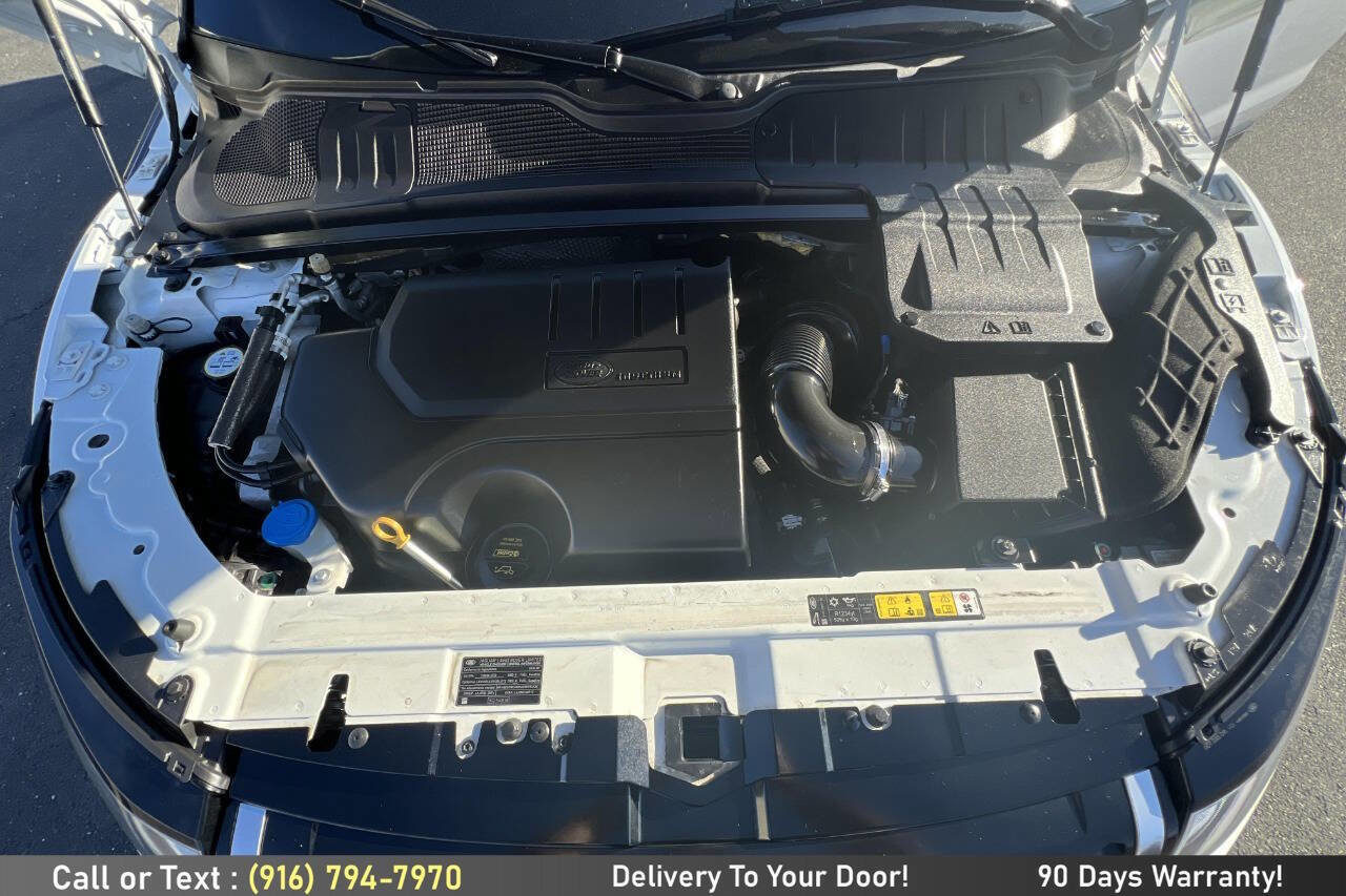 Used 2018 Land Rover Range Rover Evoque SE Premium image 12