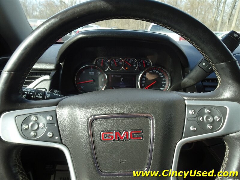 Used 2016 GMC Yukon XL SLT AWD/4WD image 18