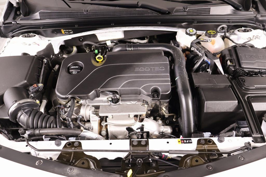 Used 2025 Chevrolet Malibu LS image 18