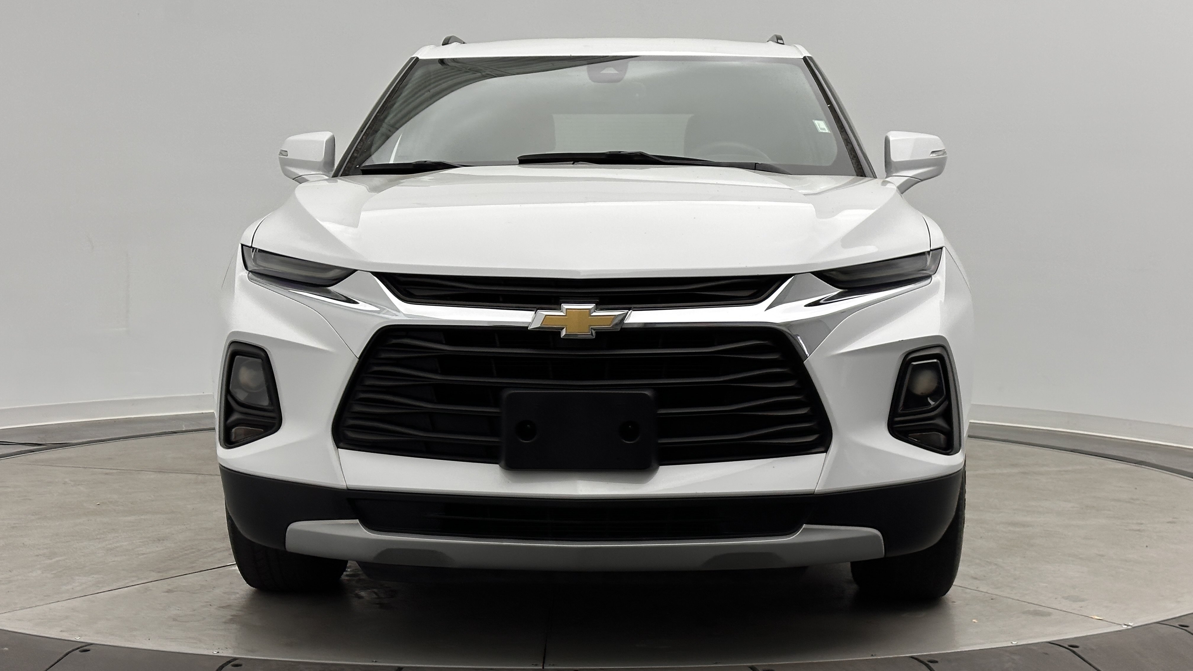 Used 2021 Chevrolet Blazer LT FWD image 2