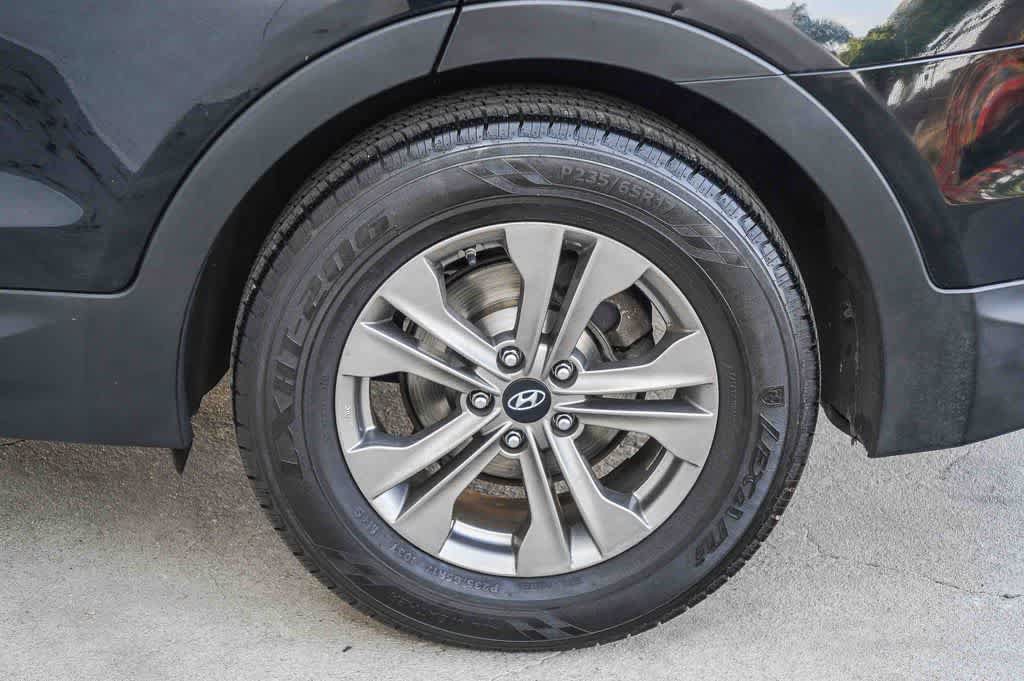 Used 2015 Hyundai Santa Fe Sport FWD image 13