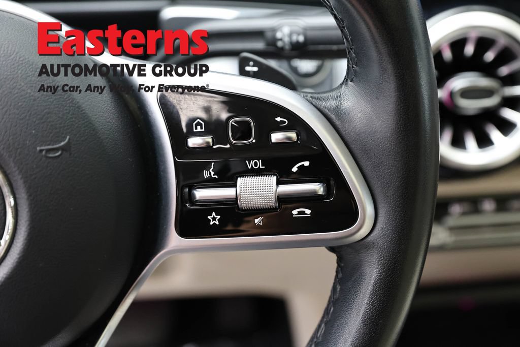 Used 2022 Mercedes-Benz GLB 250 4MATIC image 15