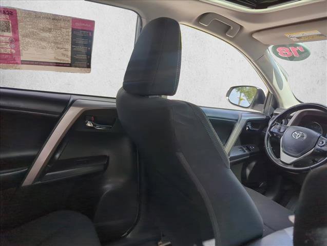 Used 2018 Toyota RAV4 XLE image 23
